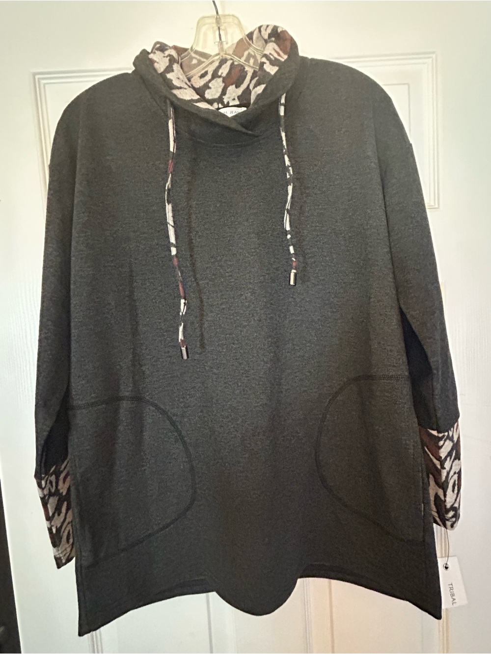 Women’s Tribal top